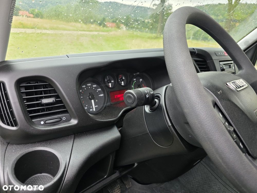 Iveco DAILY - 22