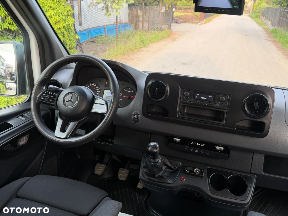 Mercedes-Benz SPRINTER - 8