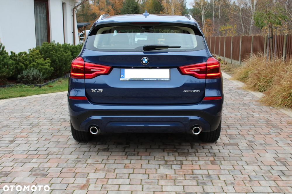 BMW X3 xDrive20i - 11
