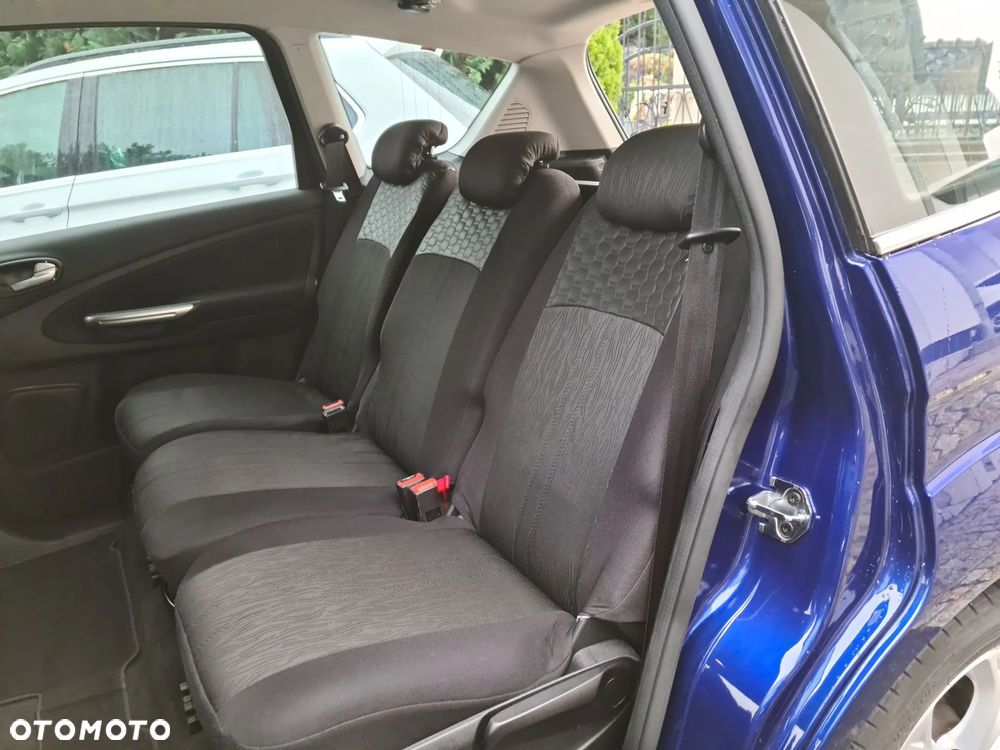 Ford S-Max 2.0 TDCi Titanium - 35