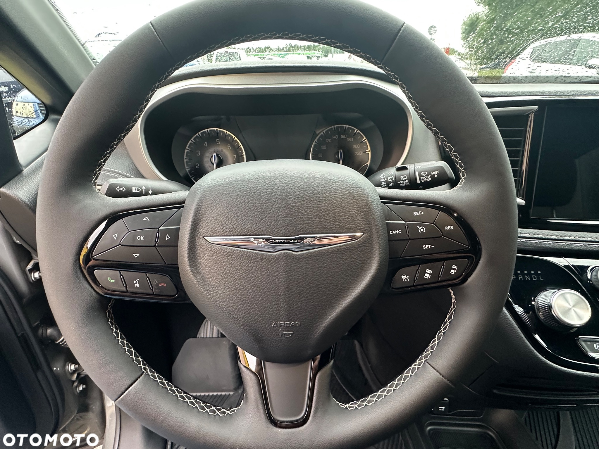 Chrysler Pacifica - 13