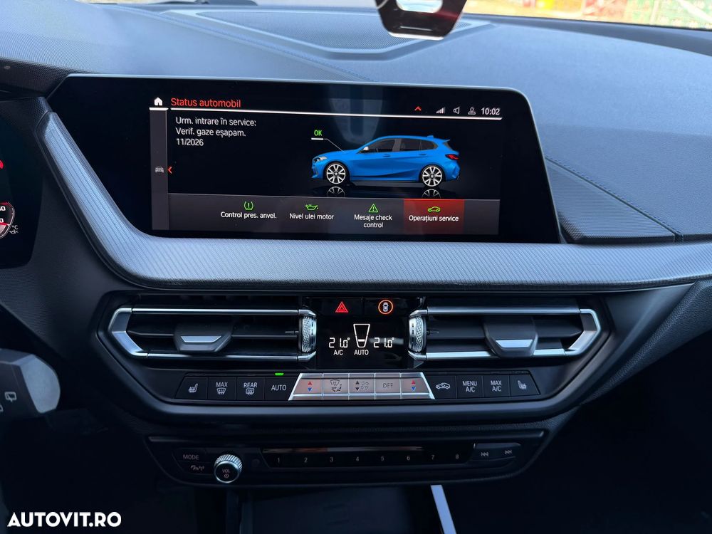 BMW M1 M135i xDrive AT - 30