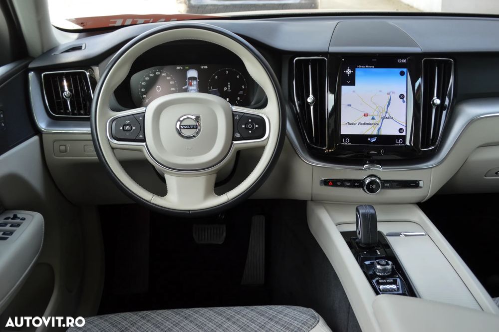 Volvo XC 60 B4 D AWD Ultimate Bright - 10