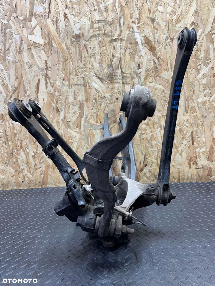 ZWROTNICA WAHACZE LEWA TYLNA LEWY TYL BMW G31 6866333 - 2