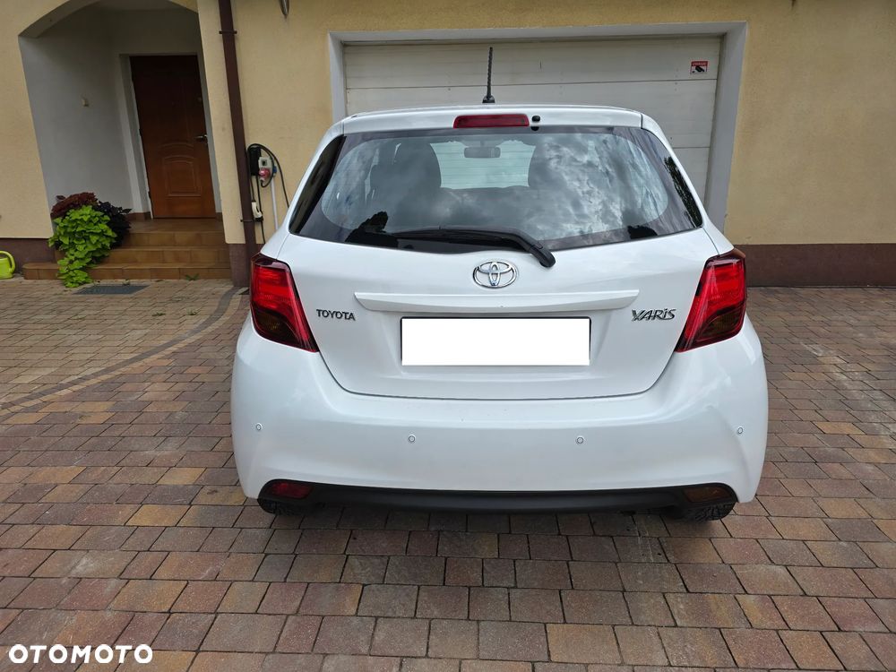 Toyota Yaris 1.0 Active EU6 - 15