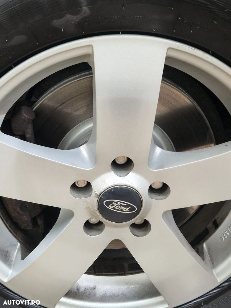 Ford Kuga 2.0 TDCi 4x4 Titanium - 6