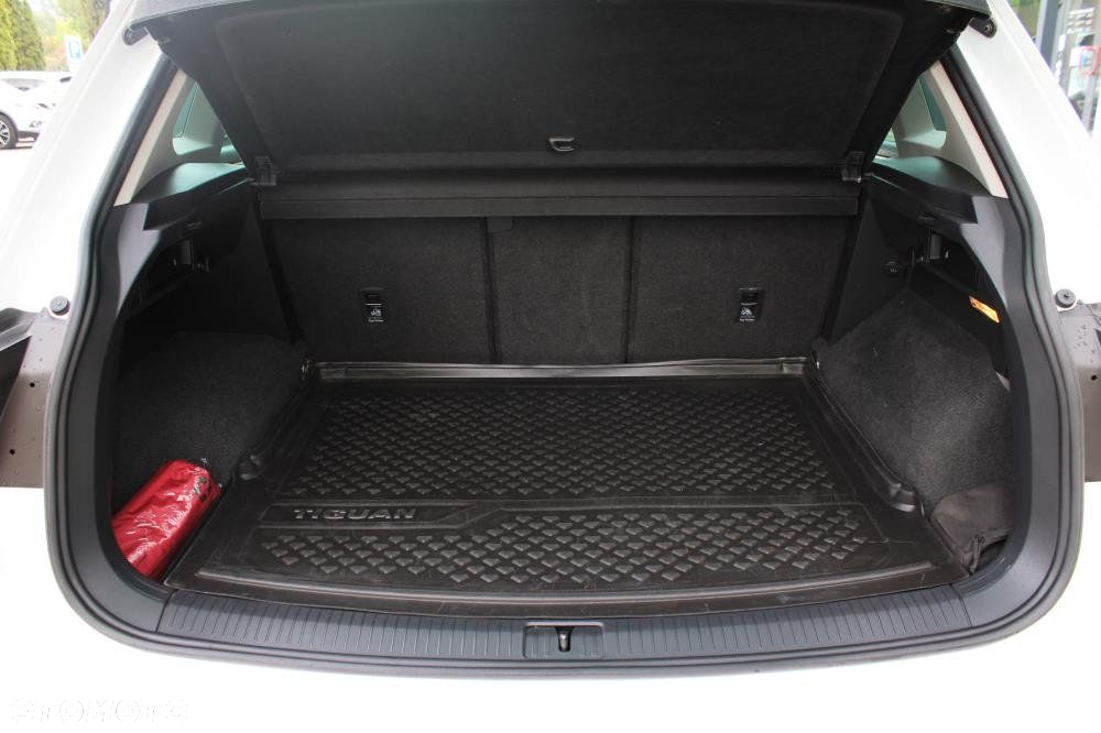 Volkswagen Tiguan - 25