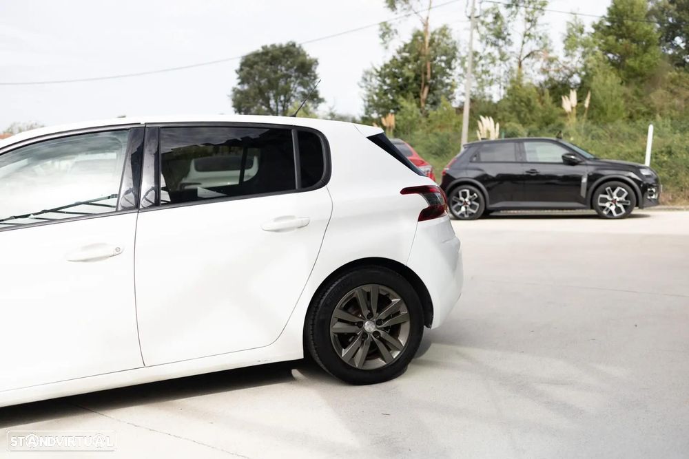 Peugeot 308 1.6 BlueHDi Style - 9