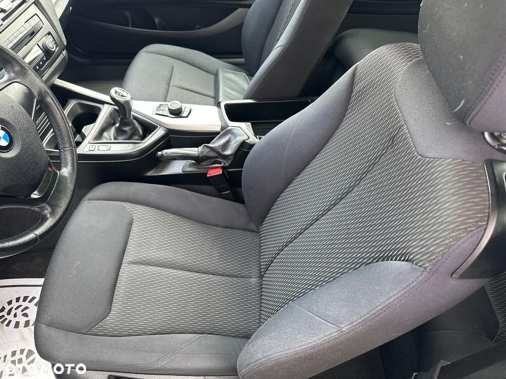 BMW Seria 1 - 21