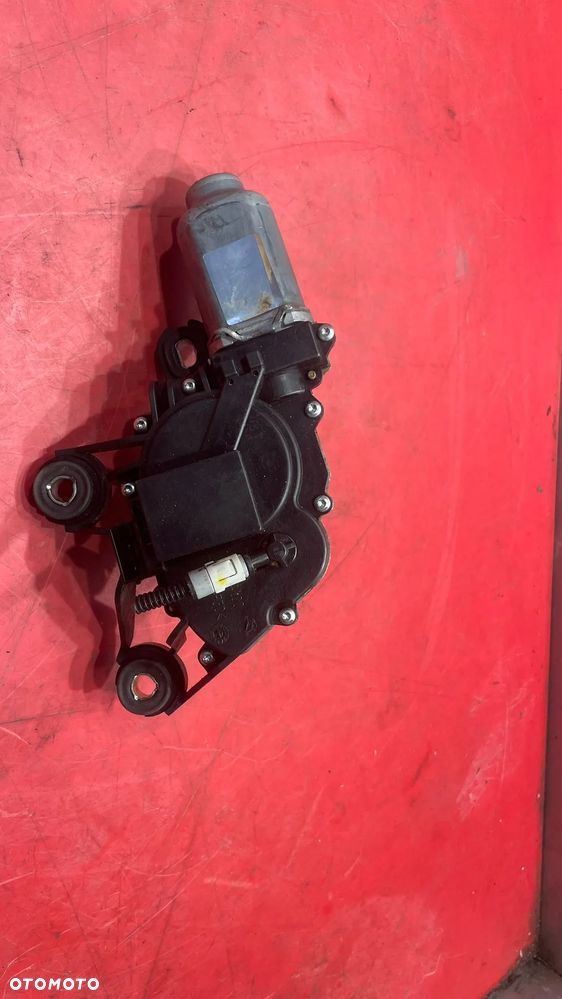 SILNICZEK WYCIERACZKI TYŁ SKODA FABIA II 2008r - 7