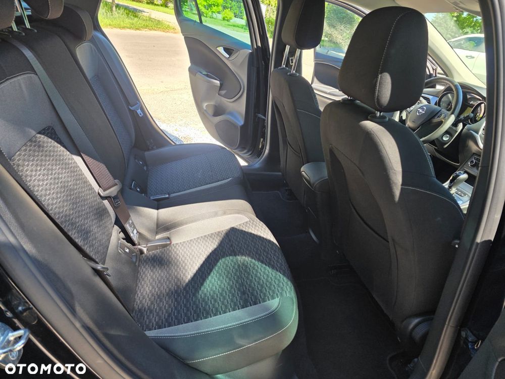 Opel Astra 1.5 D Start/Stop Automatik 2020 - 25