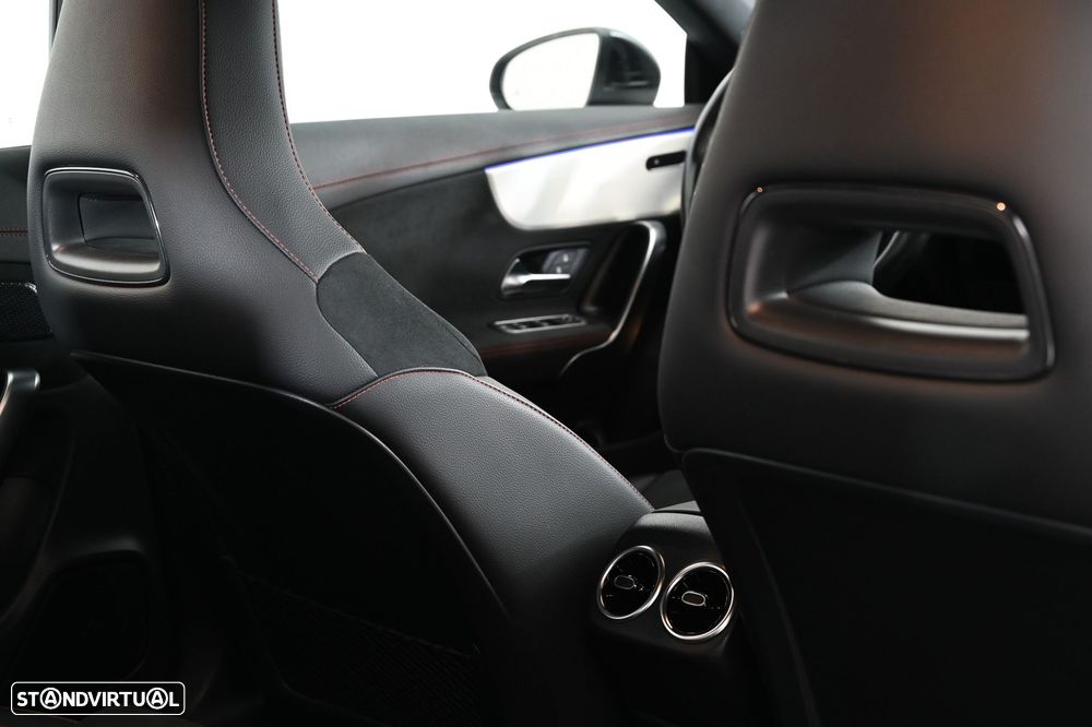 Mercedes-Benz CLA 200 d Shooting Brake AMG Line Aut. - 27