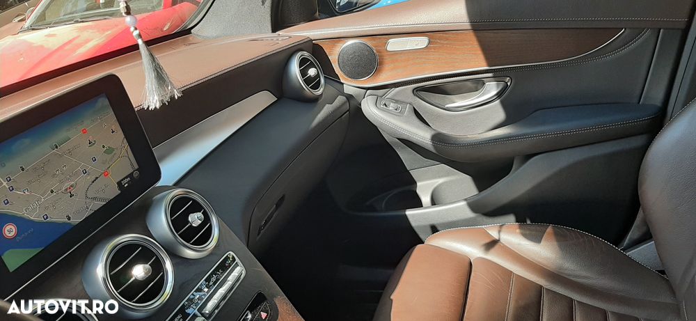 Mercedes-Benz GLC Coupe 350 e 4Matic 7G-TRONIC AMG Line - 17