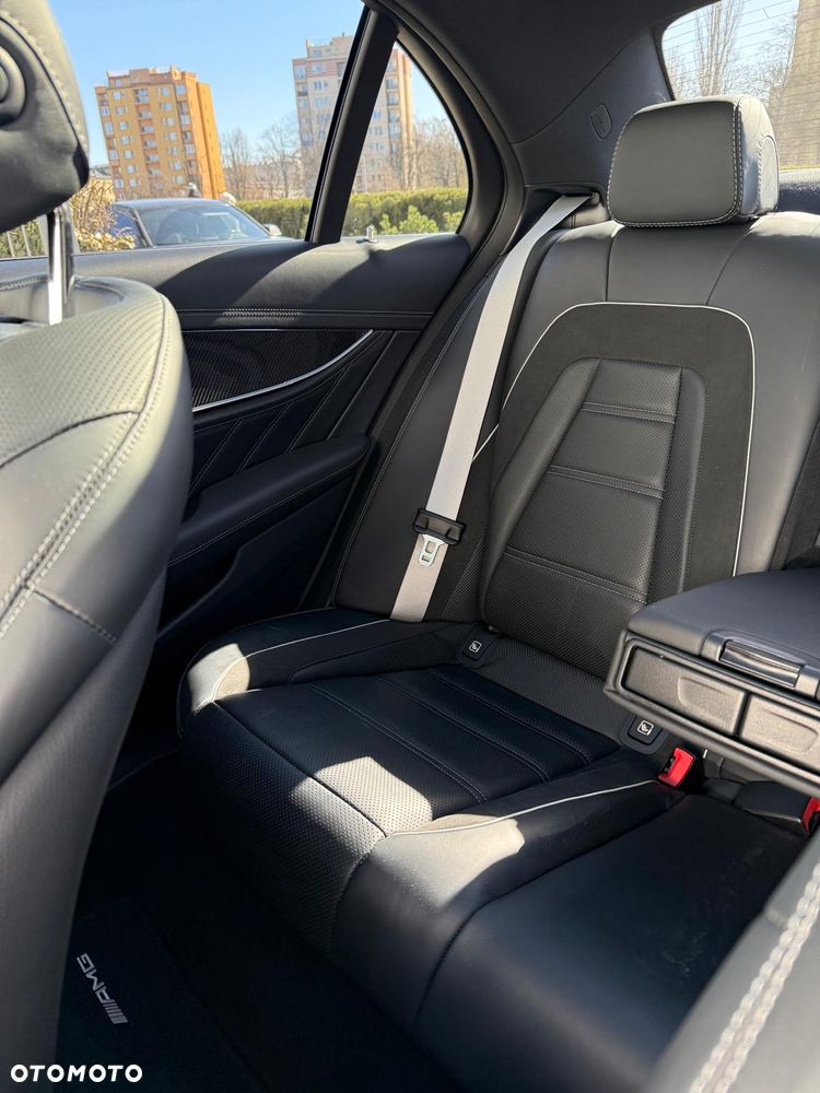 Mercedes-Benz Klasa E AMG 63 S 4-Matic+ - 19