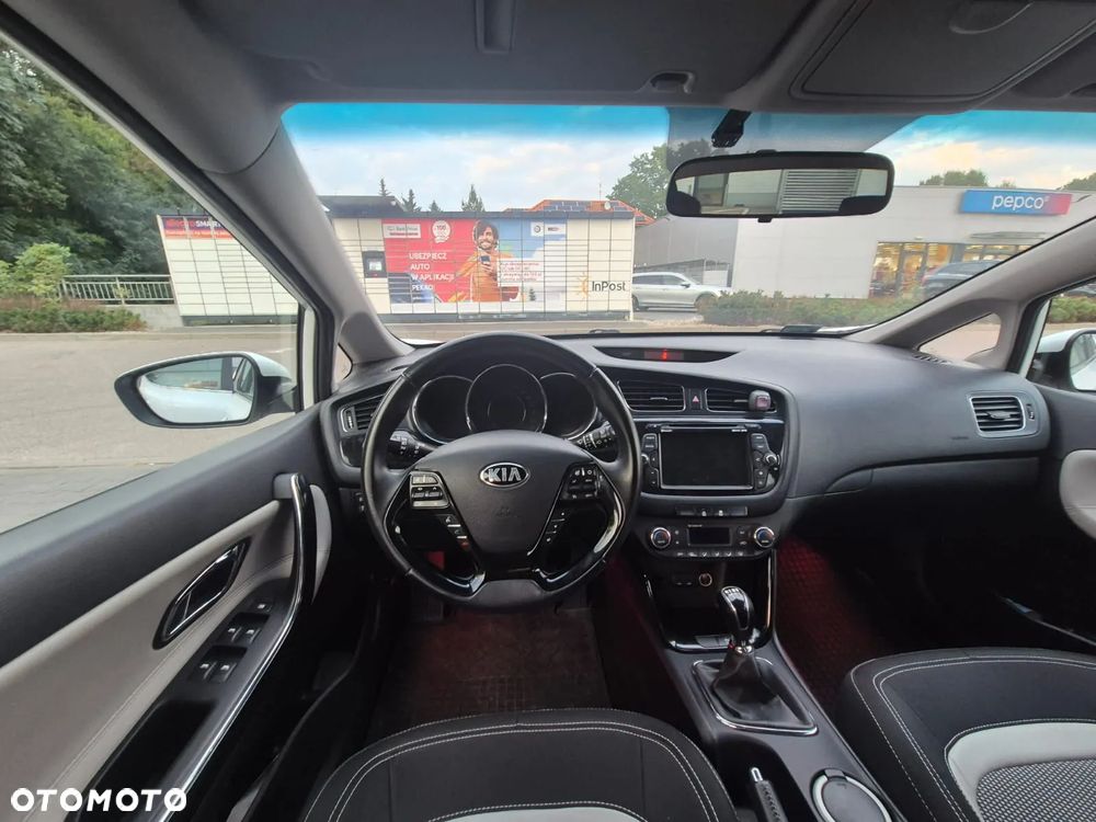 Kia Ceed Cee'd 1.6 GDI L - 11