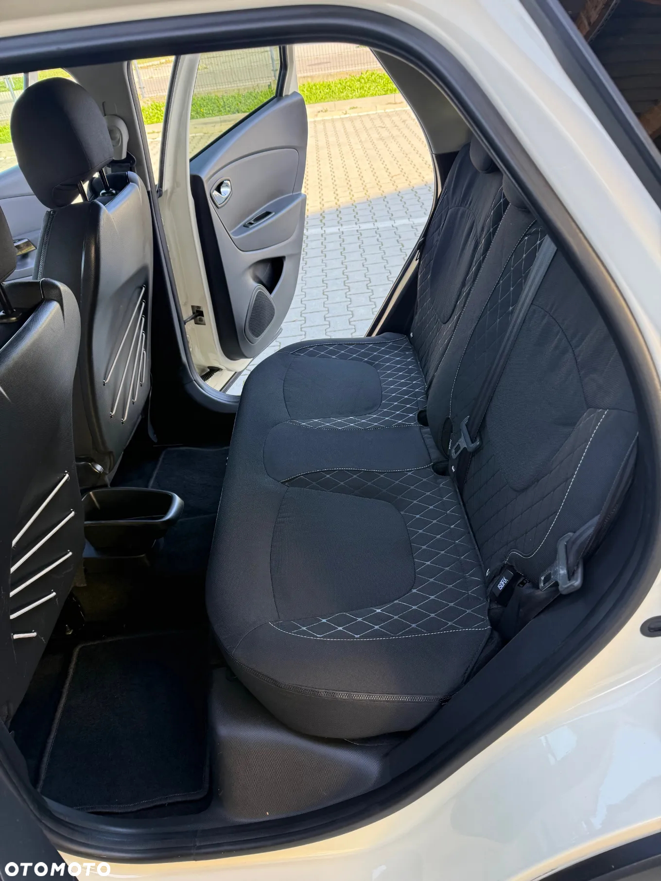 Renault Captur 1.5 dCi Energy Intens - 13