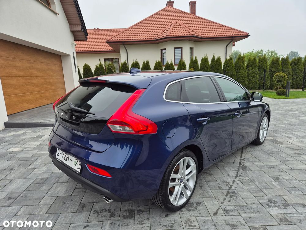 Volvo V40 D4 Ocean Race - 16