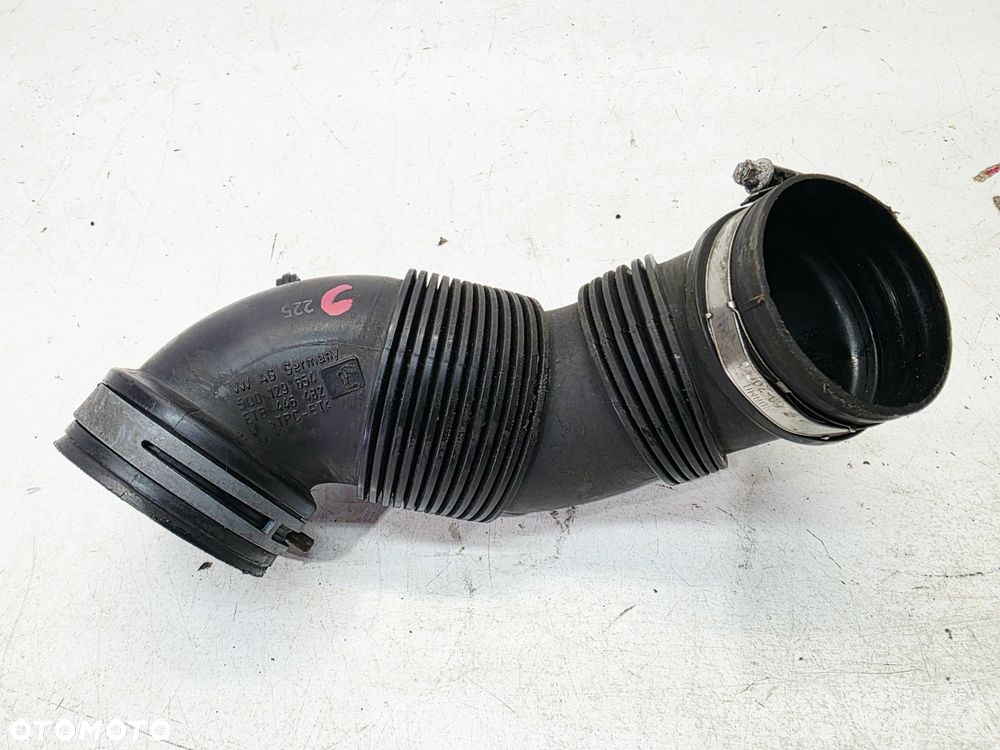RURA SSĄCA POWIETRZA AUDI A3 8V VOLKSWAGEN SEAT SKODA 1.6 TDI 5Q0129635C - 2