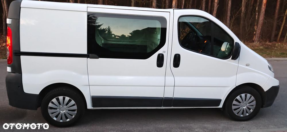Renault Trafic - 16