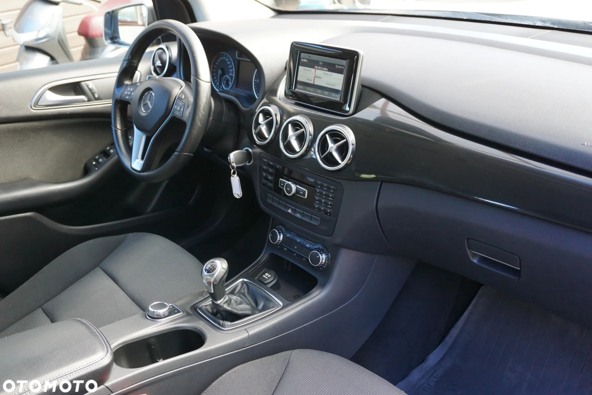 Mercedes-Benz Klasa B 180 CDI - 17