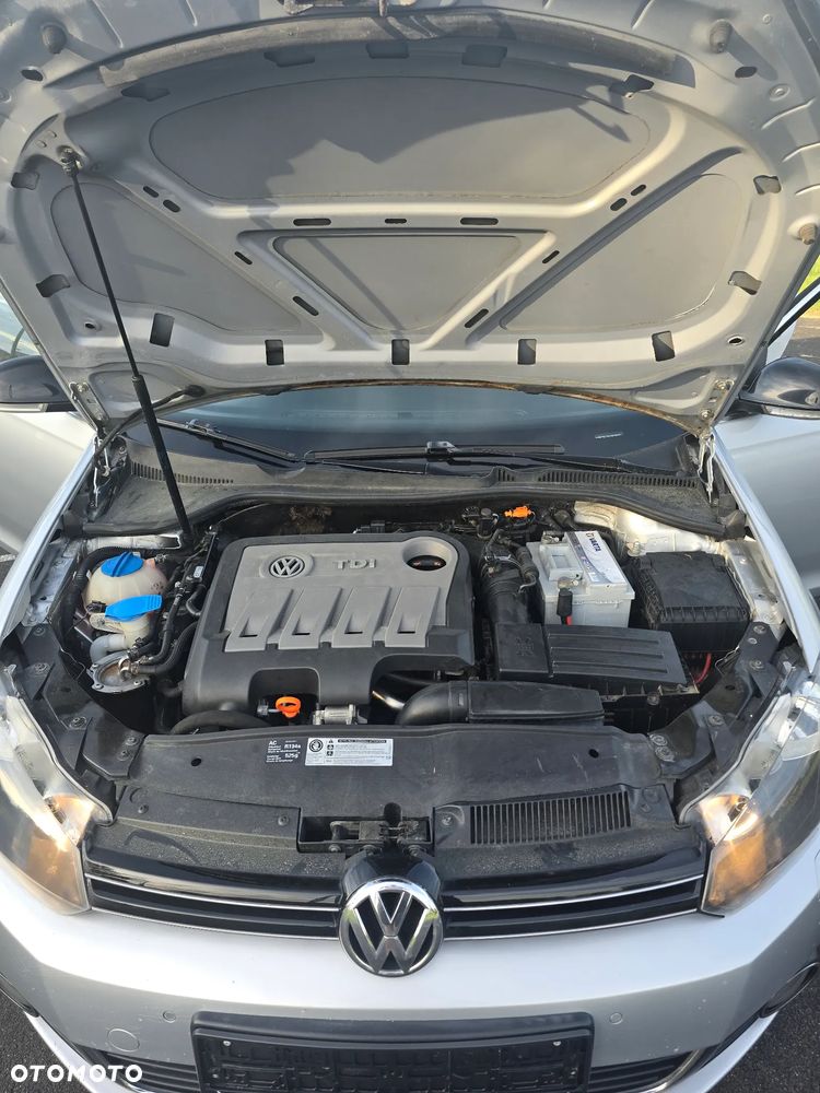 Volkswagen Golf 2.0 TDI DPF Style - 14