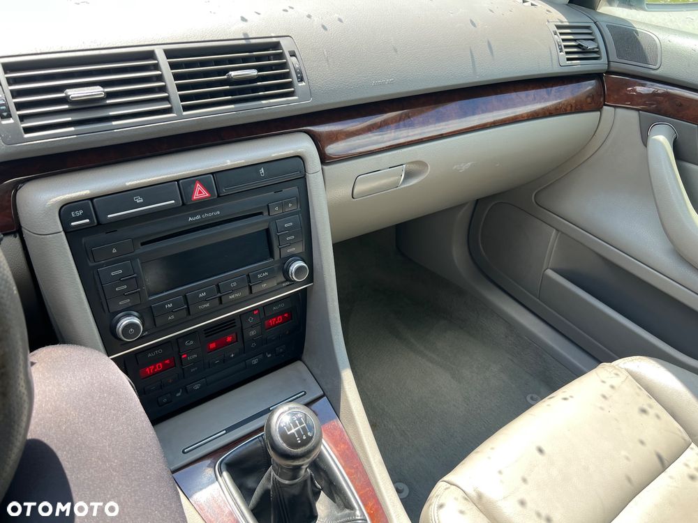 Audi A4 Avant 2.0 TDI - 14
