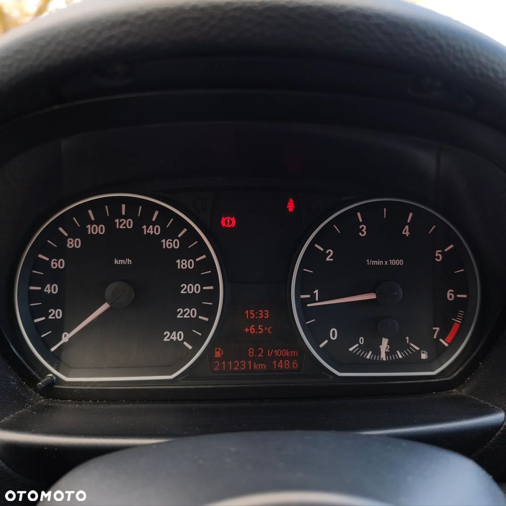 BMW Seria 1 116i - 11