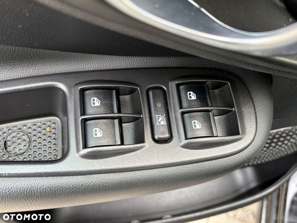 Fiat 500L City Cross 1.4 16V - 11