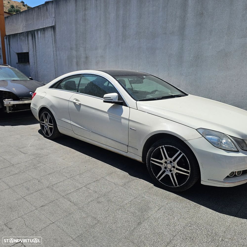 Mercedes-Benz E 220 CDI Avantgarde - 3
