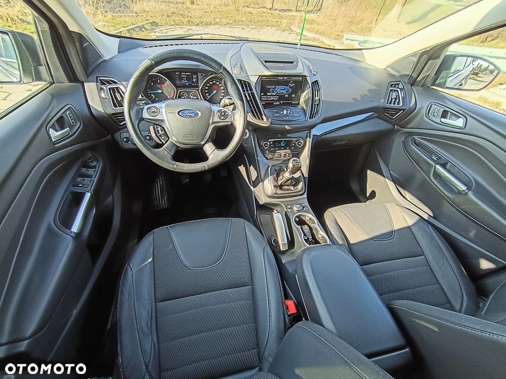 Ford Kuga 2.0 TDCi 4x4 Titanium - 5