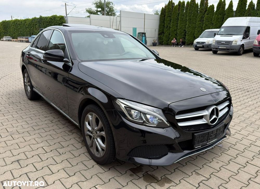 Mercedes-Benz C 220 d 4Matic 9G-TRONIC Avantgarde - 3