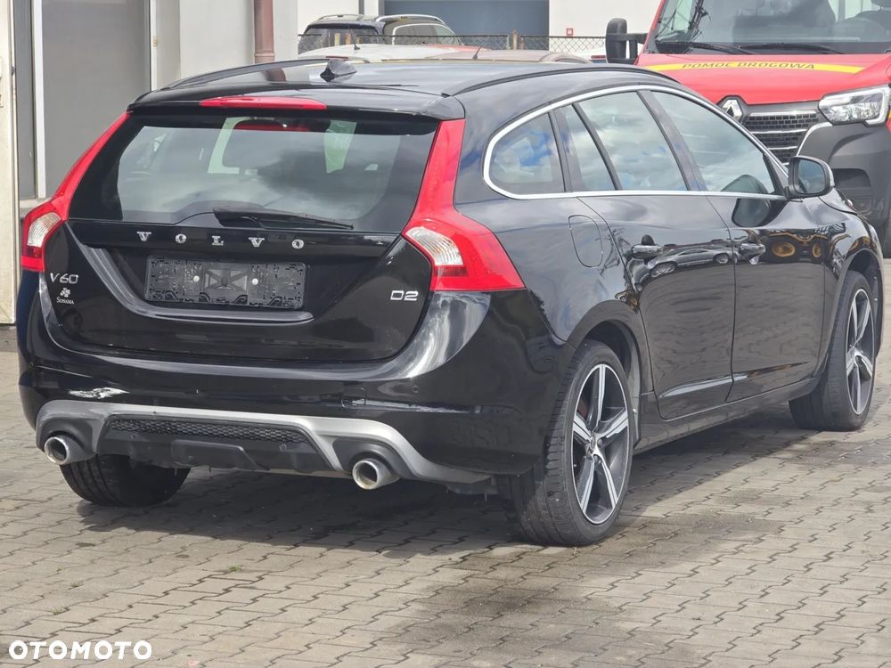 Volvo V60 D2 Drive-E R-Design Momentum - 8