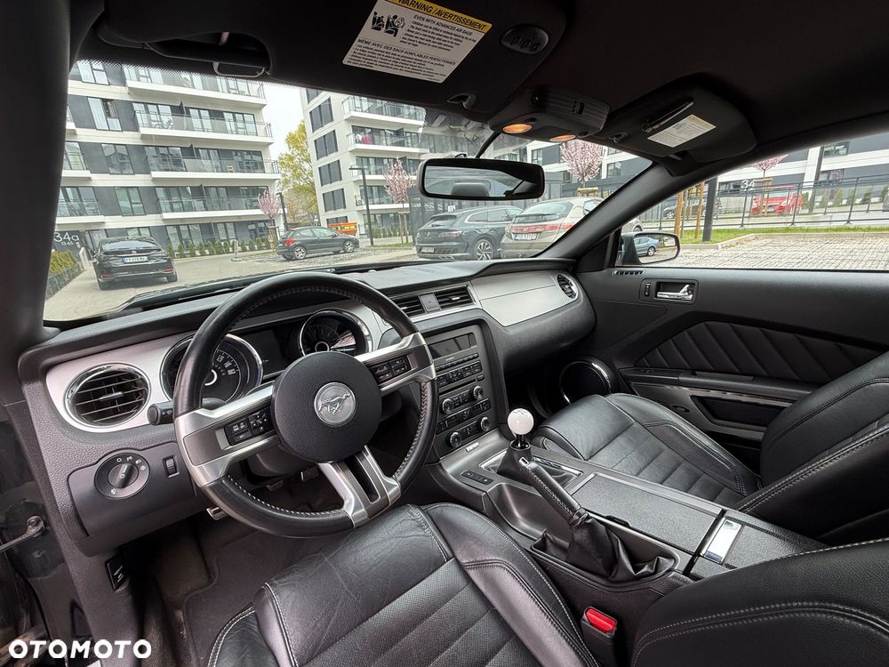 Ford Mustang 5.0 V8 GT - 11