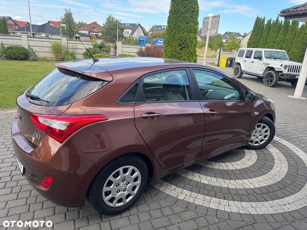 Hyundai i30 ver-1-4-premium - 9