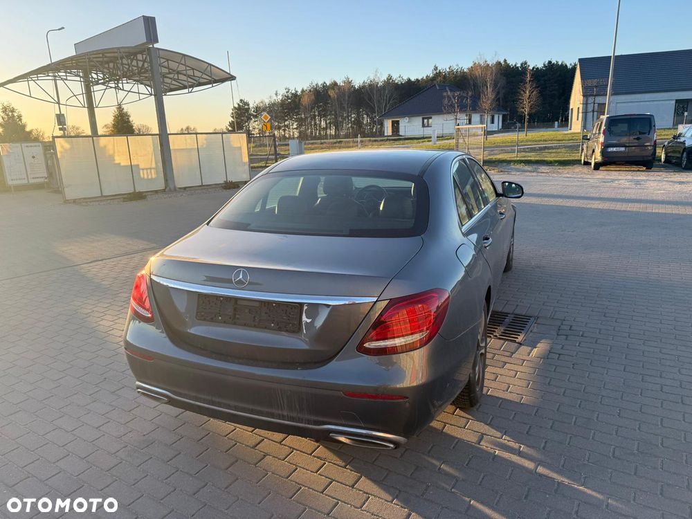 Mercedes-Benz Klasa E - 10