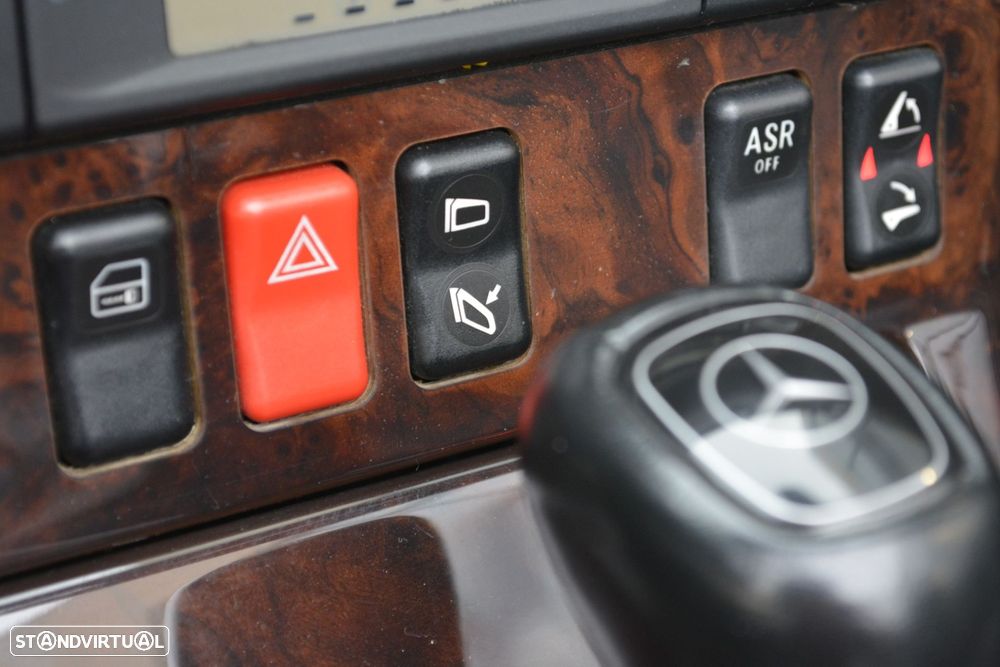 Mercedes-Benz SL 320 V6 - 34