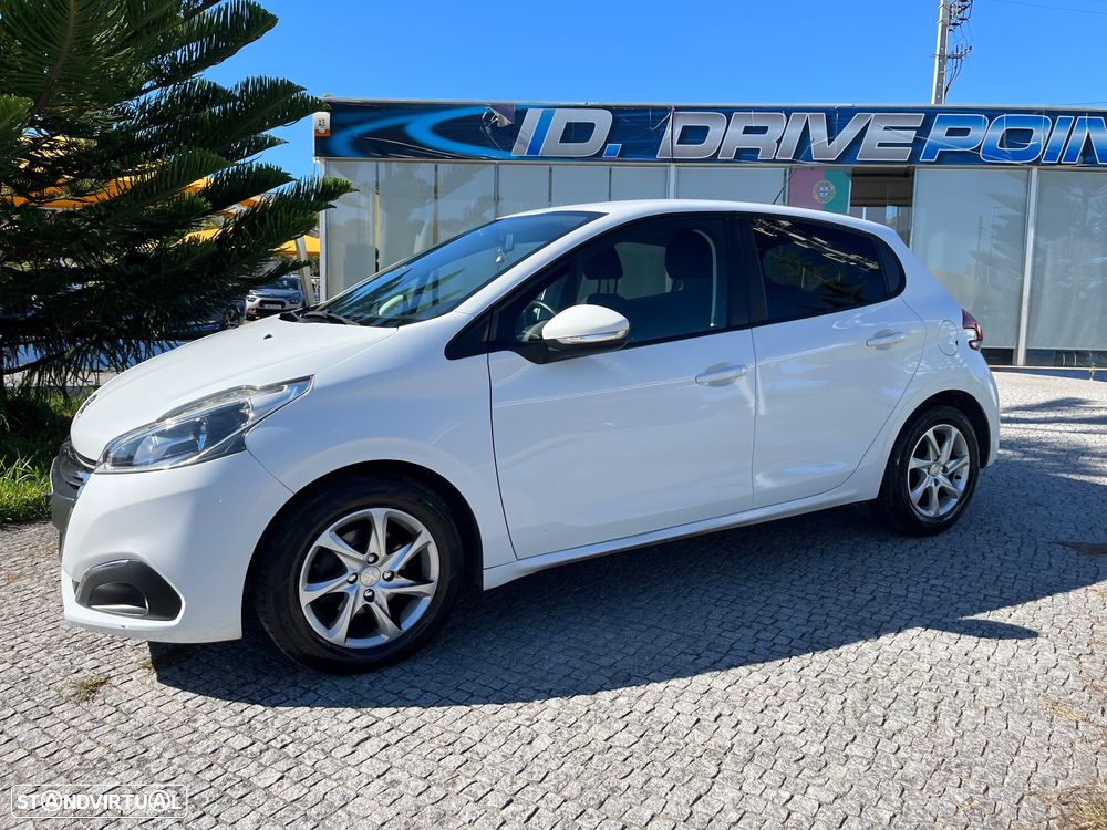 Peugeot 208 1.2 PureTech Active - 12