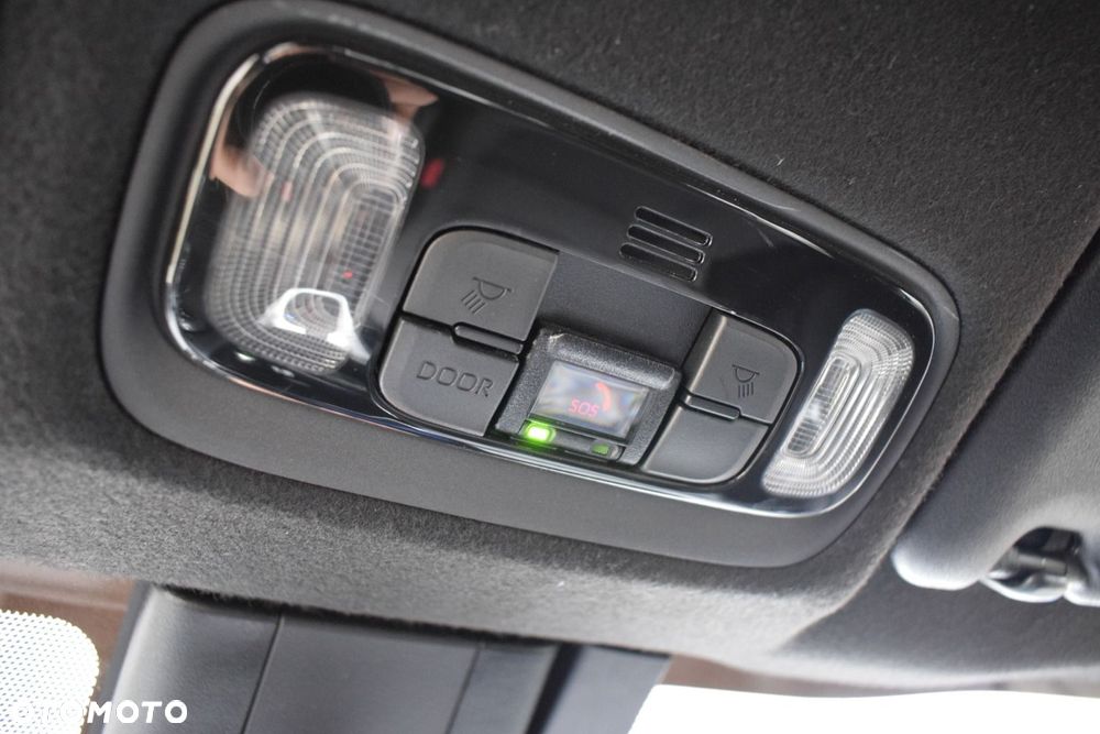 Toyota Yaris Cross Hybrid 1.5 Comfort - 25