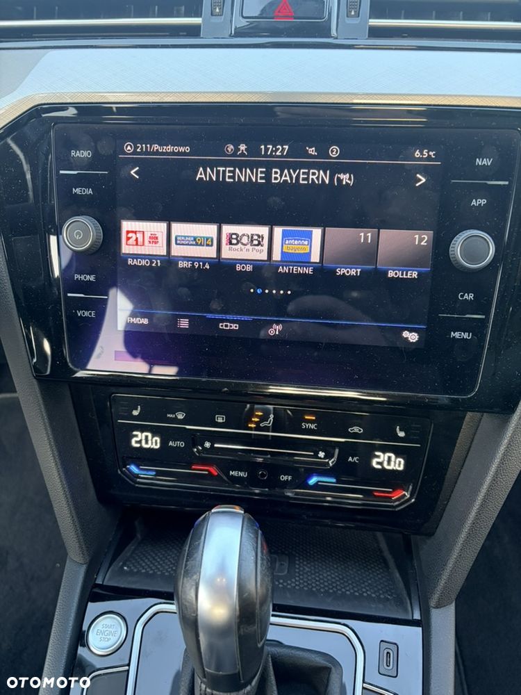 Volkswagen Passat - 14