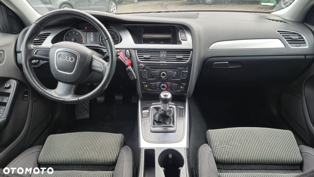 Audi A6 Avant 3.0 TDI quattro S tronic - 22