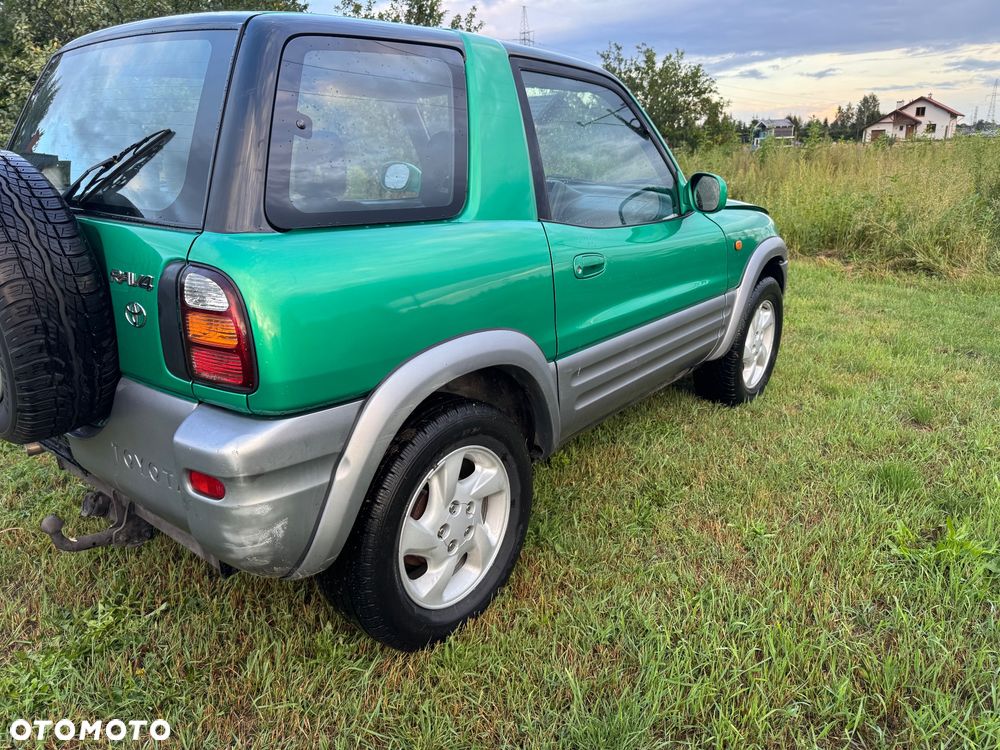 Toyota RAV4 2.0 Special - 14