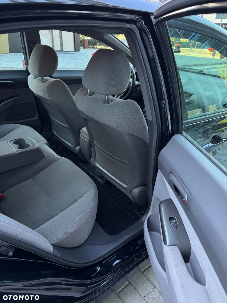 Honda Civic 1.8 Comfort - 14