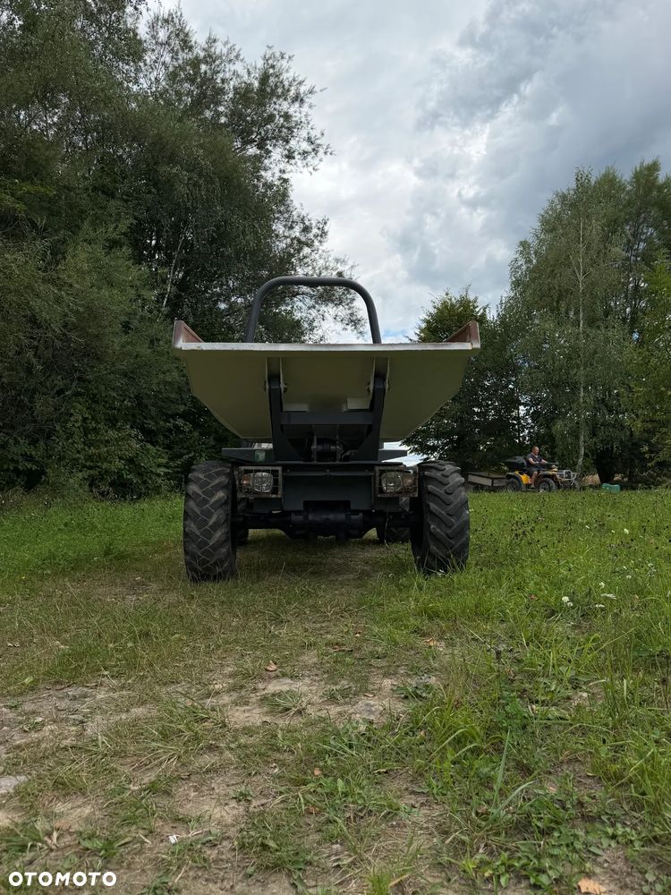 Terex 3001 Benford 3 tony OBROTOWE. Wozidło Budowlane-Rolnicze. Wózek z Obrotową Kolebą. 3 tony ładowność. 4x4. Mocny Silnik 4 cylindry Kubota 50km. 2600 mtg. Jazda 3 prędkości. Maszyna jak Nowa z Norweskiego Gospodarstwa! Ani deka luzów i wycieków! Pełny Oryginał. Hamulce brzytwa. Serwisy w DEKRA. Maszyna Woziła lekkie ładunki. Praktycznie zerowe zużycie. Wielka Okazja. Wszystko w pełnym Oryginale. Opony Oryginał w dobrym stanie! Oświetlenie Fabryczne tył przód! Potężna moc! - 19