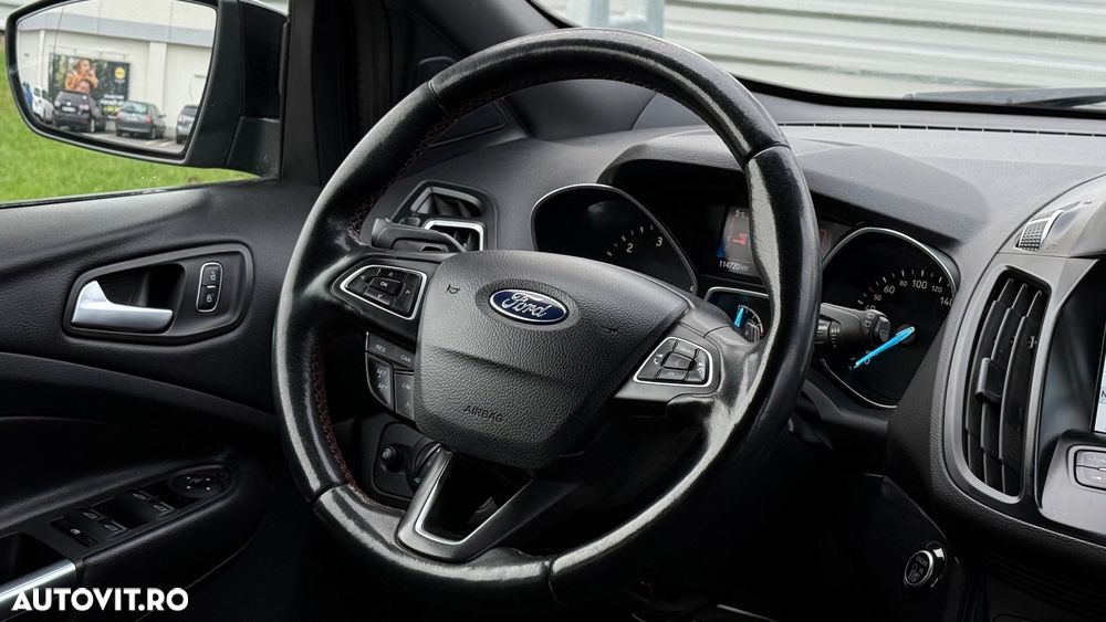 Ford Kuga 2.0 TDCi 4WD Powershift ST-Line - 10