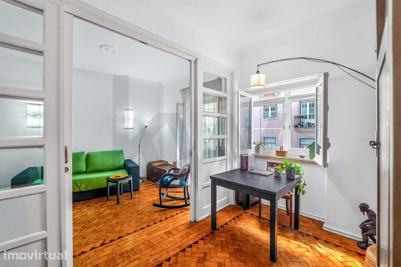 Charmoso Apartamento T1+1 com PÁTIO na Graça - Grande imagem: 4/20