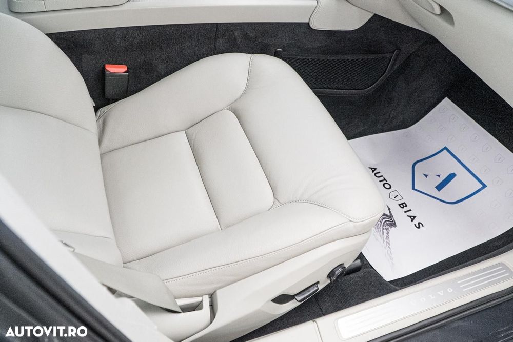 Volvo V90 D3 Geartronic Momentum Pro - 39