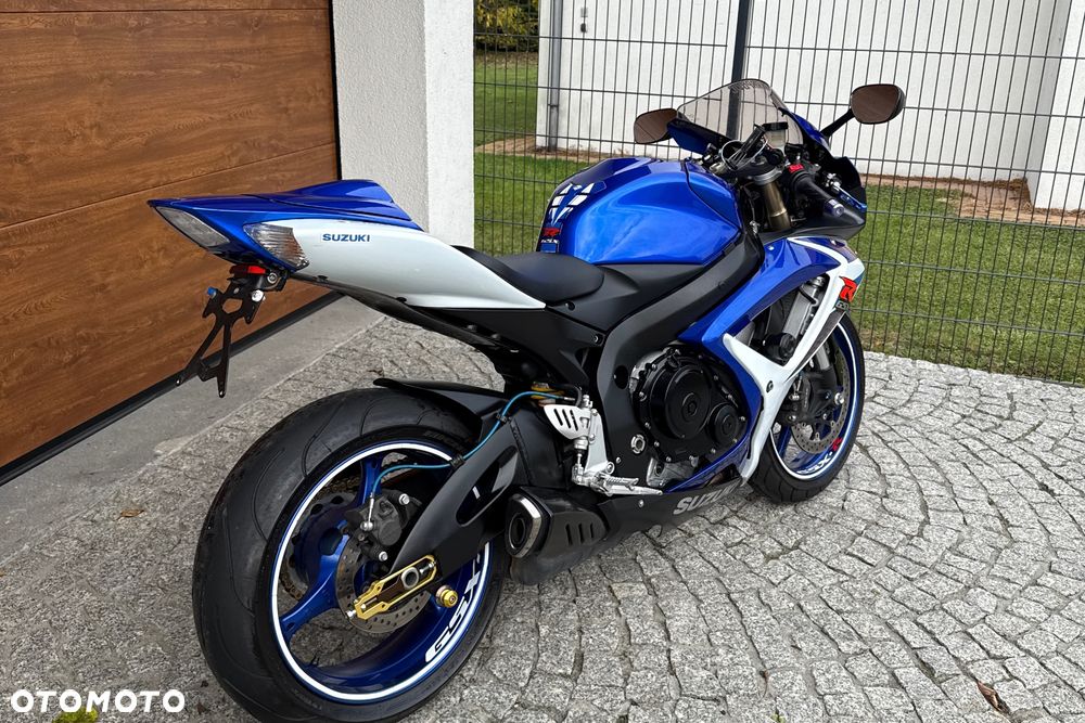 Suzuki GSX-R - 4