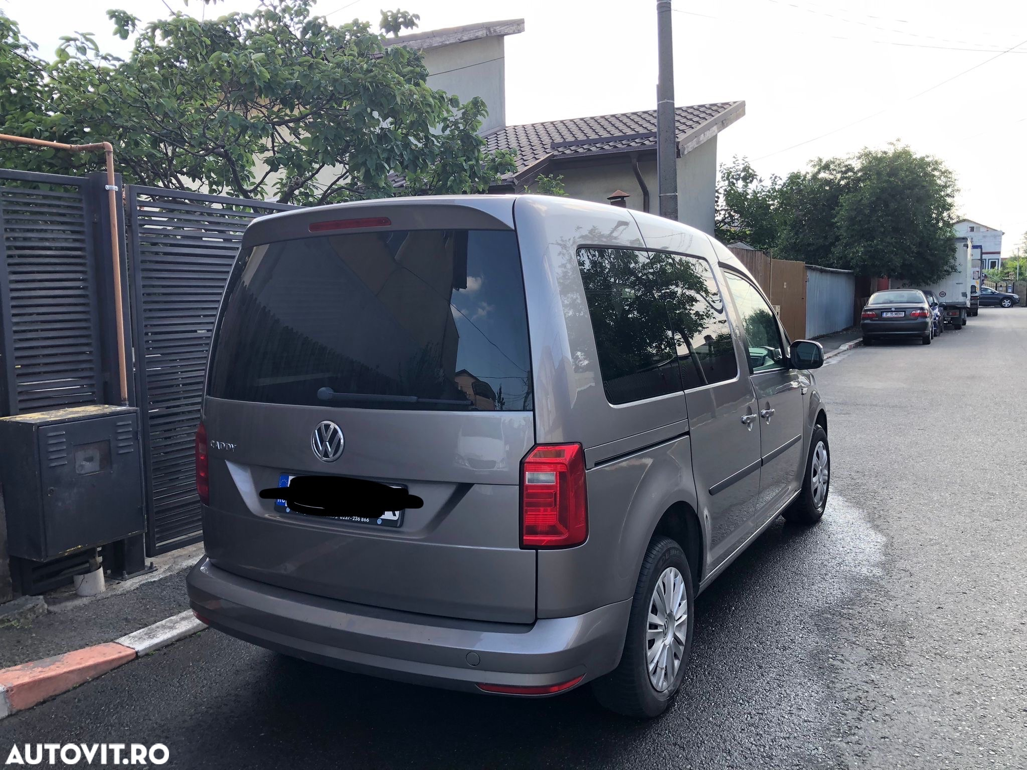 Volkswagen Caddy - 2