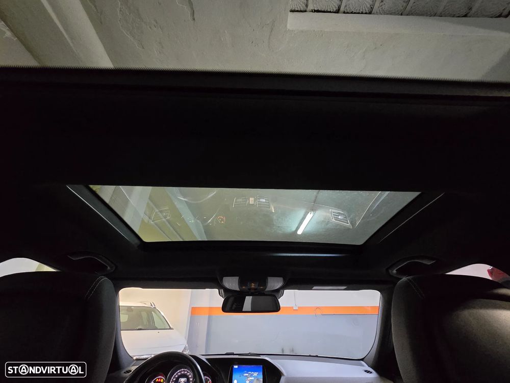 Mercedes-Benz E 300 Bluetec Hybrid Avantgarde - 29