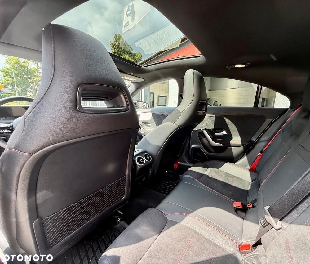 Mercedes-Benz CLA AMG 35 4-Matic 7G-DCT - 13